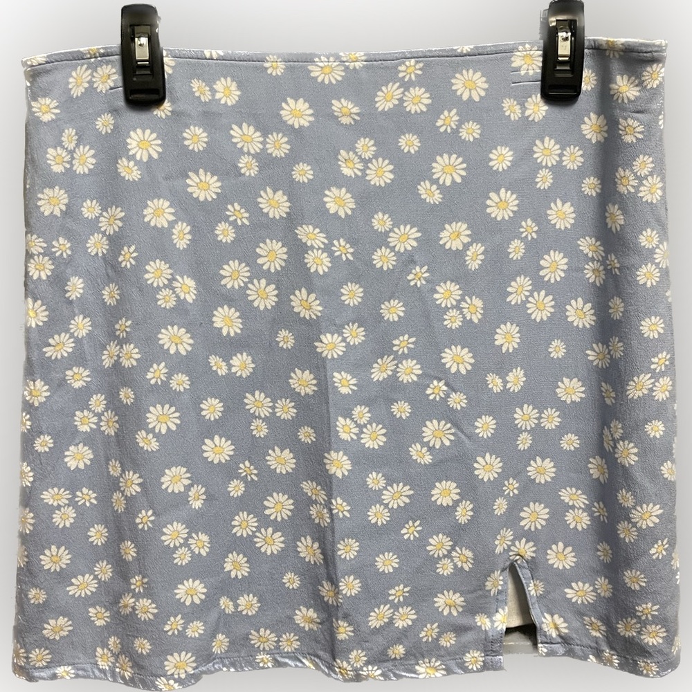 Lined Daisy print Mini Skirt Size XL like new
